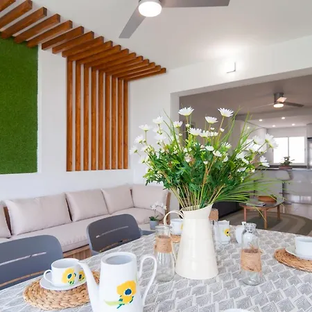 Ketan Suite Nadales Malaga Exterior photo